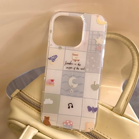 S74628 ゆめかわパッチワークとチャームのiPhoneケース