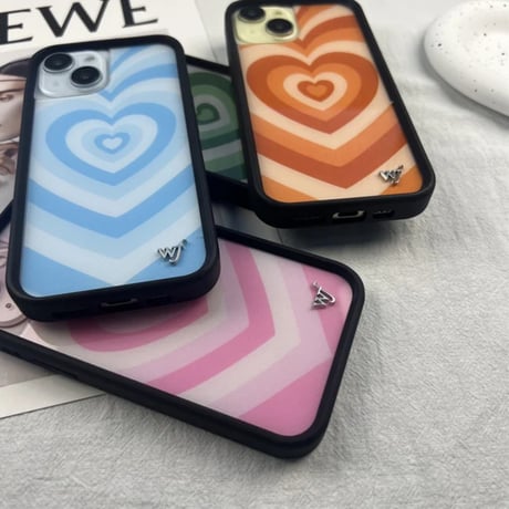 S74842 レトロポップハートのバンパーiPhoneケース