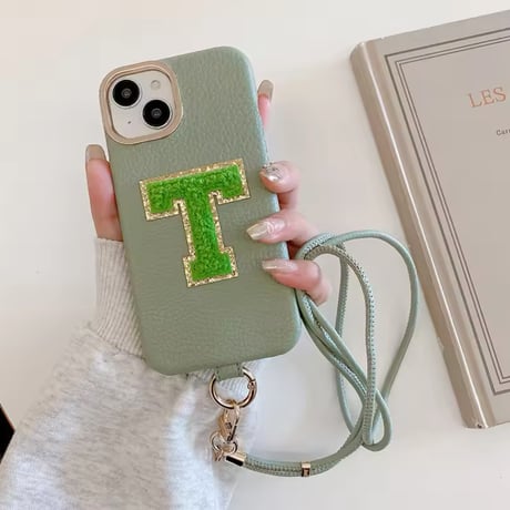 K22617 イニシャルレター ストラップ付きiPhoneケース