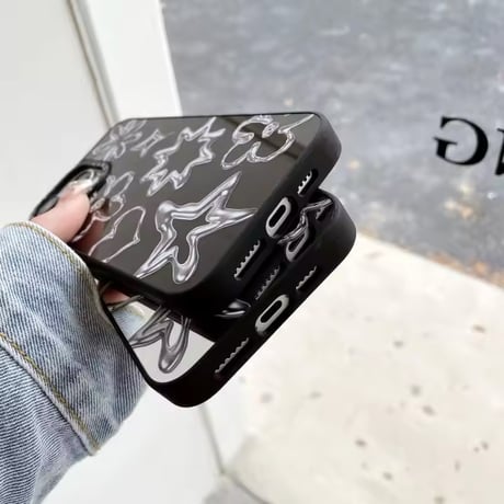 S74619 メタリックモチーフのMagSafe対応iPhoneケース