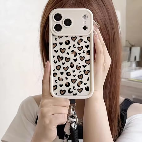 K23029 ハートレオパード ハンドストラップ付き iPhoneケース