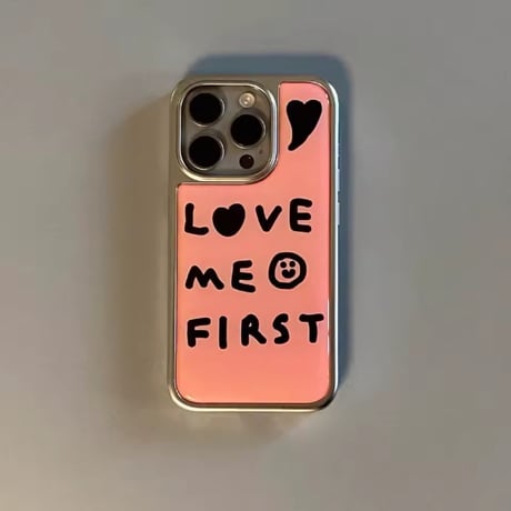 S75292 LOVE ME FIRST ロゴiPhoneケース