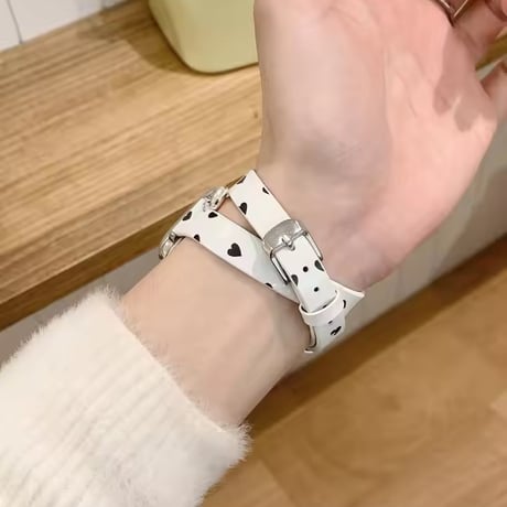 N00204 ハート柄チャーム付き Apple Watchベルト