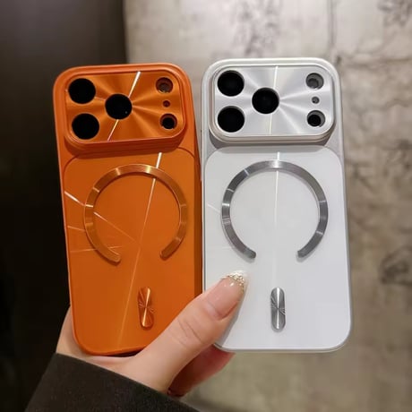 S75483 シャイニーメタルMagSafe iPhoneケース