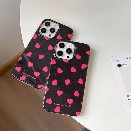 S74910 Love Heart Black iPhoneケース