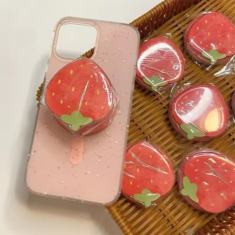 P0312 MagSafe対応 いちごリング付きクリアiPhoneケース