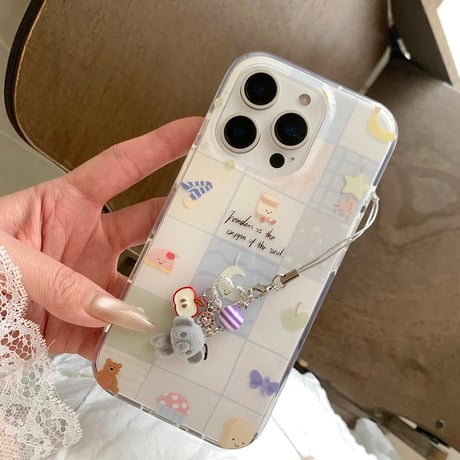 S74628 ゆめかわパッチワークとチャームのiPhoneケース