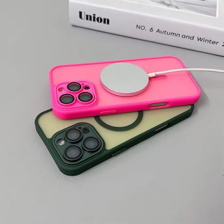 S74489 カラーシェードMagSafe対応iPhoneケース
