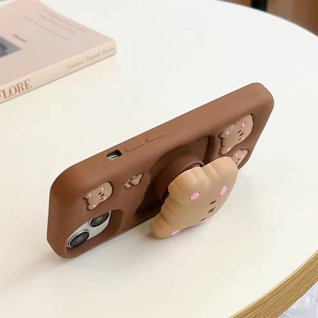 【即納商品】K22684 もこもこくまフェイス iPhoneケース（スタンド機能付き）