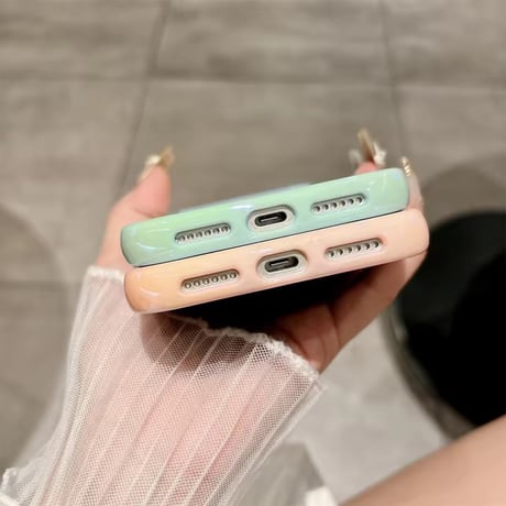 L62336 オーロラフチのクリア iPhoneケース
