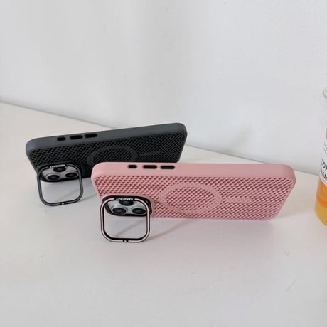 K22766 メッシュカメラスタンド付きiPhoneケース