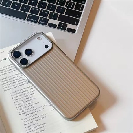 S75019 スマートストライプ耐衝撃ケース（MagSafe対応）iPhoneケース