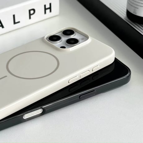 【即納商品】S74563 シンプルカラーのMagSafe対応iPhoneケース