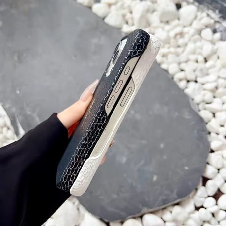 S75260 ローズモチーフ レザーテクスチャー iPhoneケース