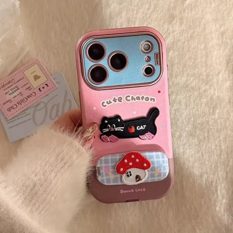 K23051 キャラクター刺繍風スタンド付きiPhoneケース