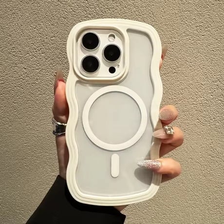 L62390 うねうねフレーム MagSafe対応クリアiPhoneケース
