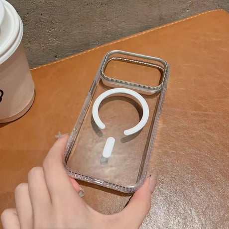 L62317 クリアフレーム MagSafe対応 iPhoneケース