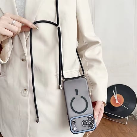 K23037 MagSafe対応ストラップ付きマットiPhoneケース