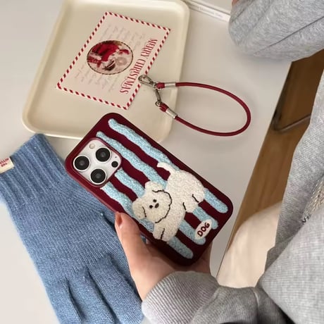 K22898 ふわもこわんちゃんストラップ付きiPhoneケース