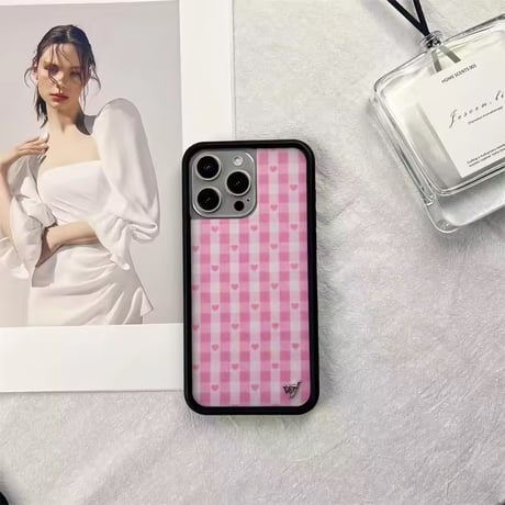 S74841 ハートチェックのガーリーバンパーiPhoneケース