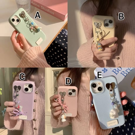 S74653 ゆらゆらチャームのくすみカラーiPhoneケース