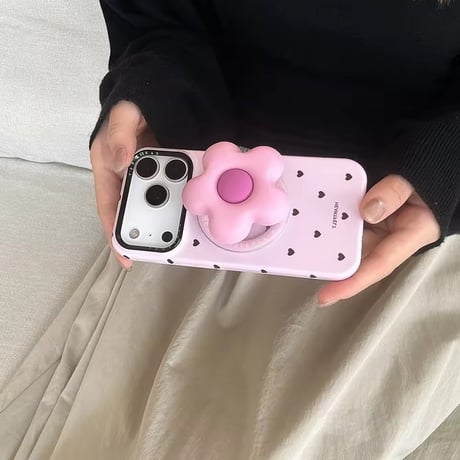 K22999 MagSafe対応 フラワーグリップ付き ハートドットiPhoneケース