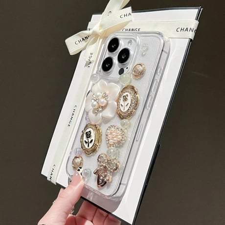 L62213 ビジューブローチデザイン iPhoneケース
