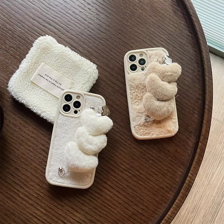 K22591 ふわふわ3連ハートチャーム iPhoneケース