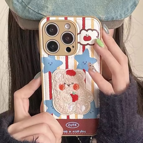 S74466 もこもこアニマル刺繍iPhoneケース