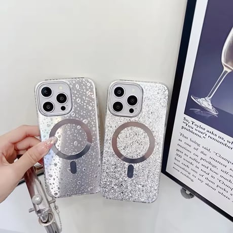 S74370 シャイニークリアMagSafe iPhoneケース
