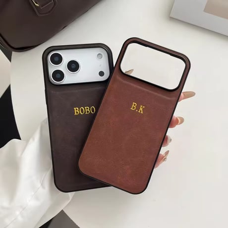 S75238 ゴールドロゴ名入れレザー風 iPhoneケース