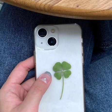L62160 しあわせクローバーのiPhoneケース