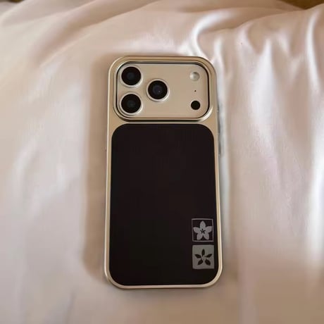 S75520 モノトーンフラワーiPhoneケース