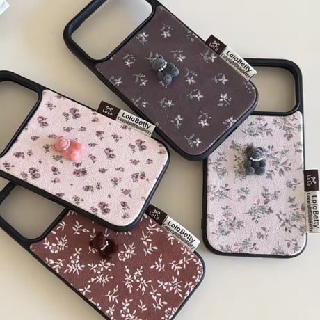 K23047 くすみ小花ベア ストラップ付きiPhoneケース