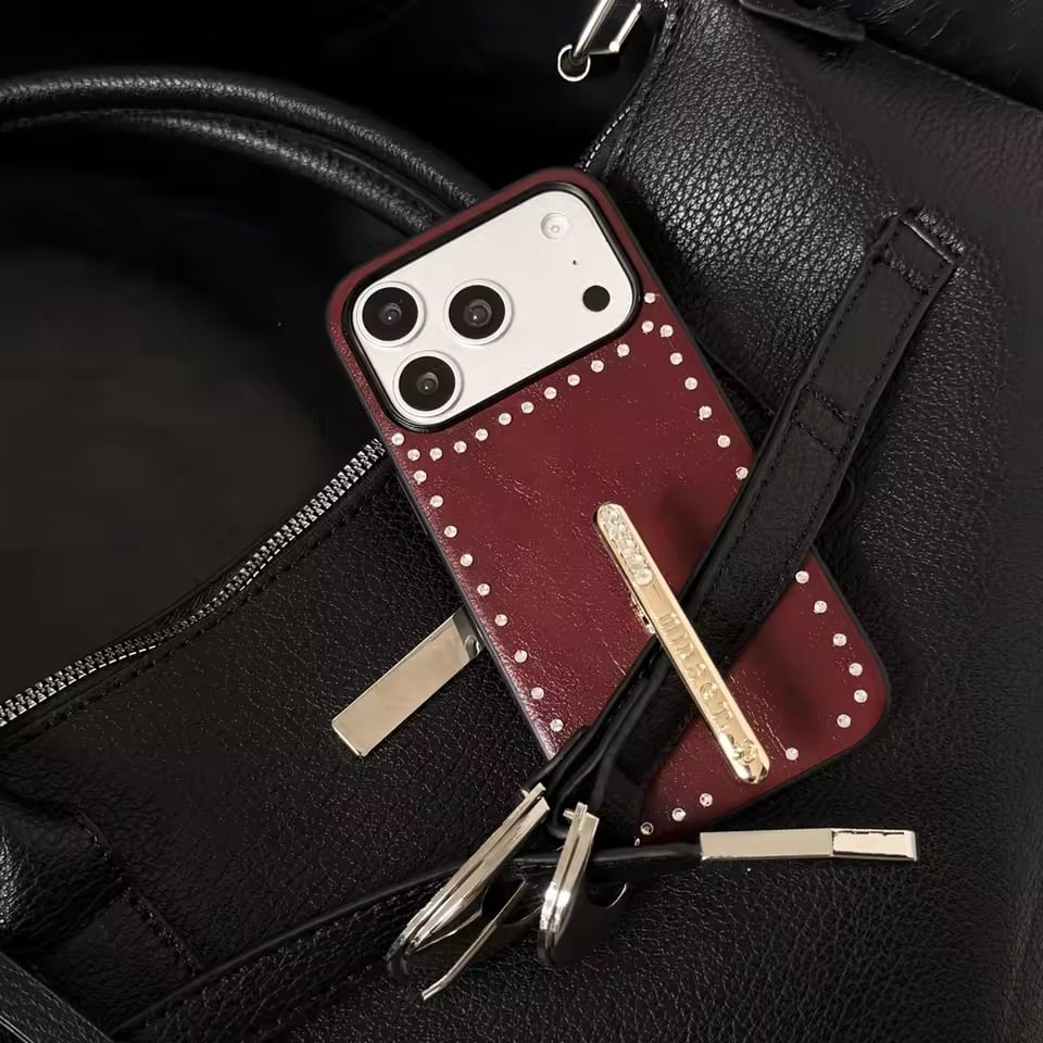K23102 スタッズデザインスタンドiPhoneケース | nanomita