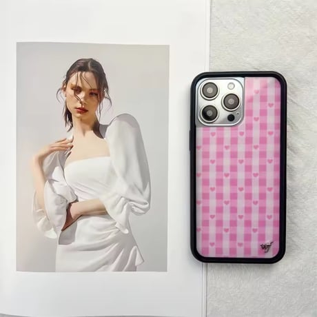 S74841 ハートチェックのガーリーバンパーiPhoneケース