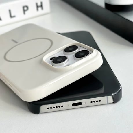 【即納商品】S74563 シンプルカラーのMagSafe対応iPhoneケース