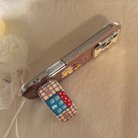 K23051 キャラクター刺繍風スタンド付きiPhoneケース