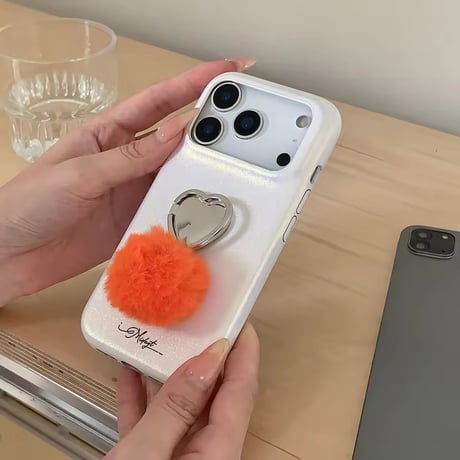 K22993 ふわもこハートポンポン iPhoneケース