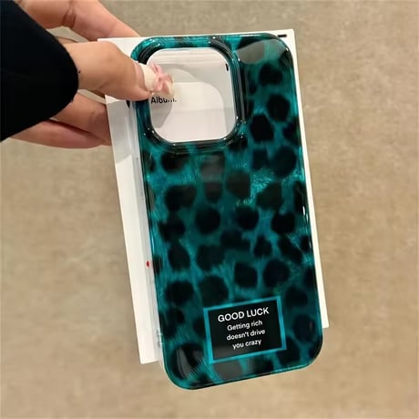 S75222 グリーンレオパード メッセージiPhoneケース