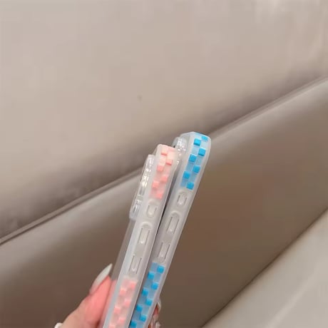 L62369 チェッカーボーダー クリアカラー iPhoneケース