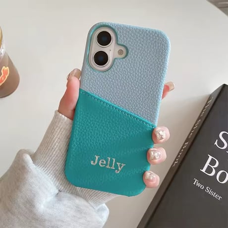K22768 カスタムイニシャル入りバイカラーポケットiPhoneケース
