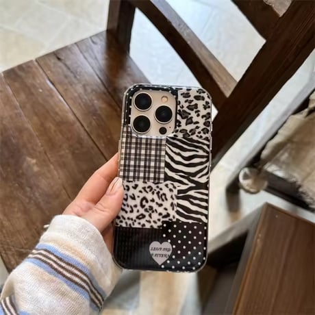 S75208 モノトーンパッチワーク iPhoneケース