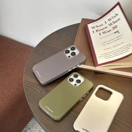 K22742 くすみカラーのマットスタンドiPhoneケース