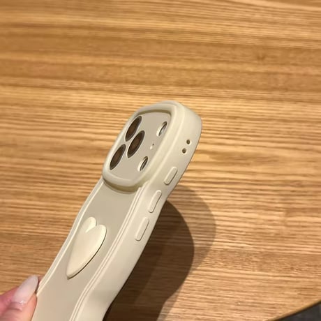 S75311 ぷっくりハート うねうねiPhoneケース