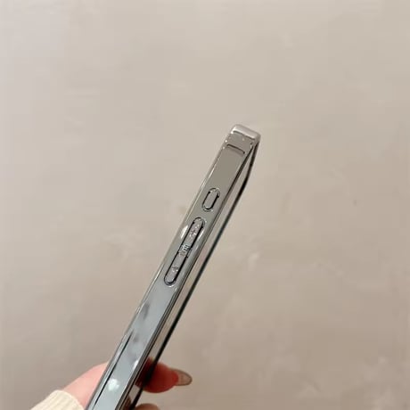 S74717 シャイニーフレーム MagSafe対応 iPhoneケース