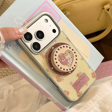 K23159 くまちゃんスイーツ MagSafeグリップ付きiPhoneケース