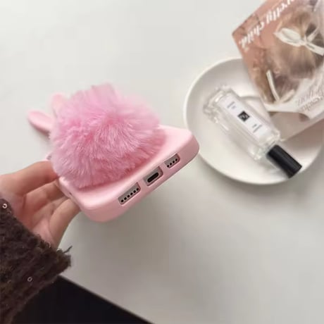 S75463うさみみファーポンポンiPhoneケース