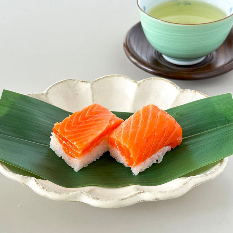 15切入厚切特選ますの寿し | 平ら寿し本舗