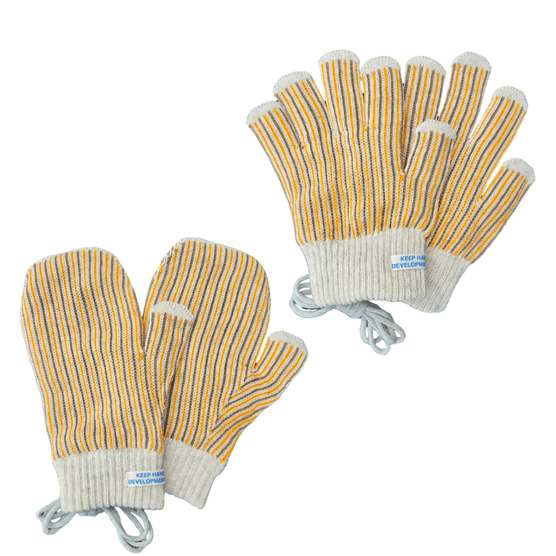 DEVELOPMENTBYNOROLL - UFF MITTEN / GLOVE | GREE